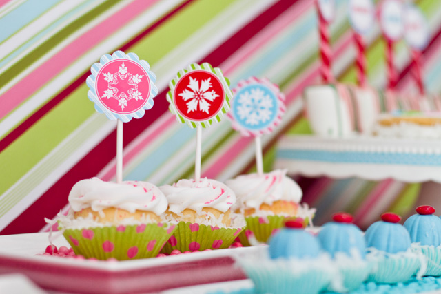 vintage christmas cupcakes