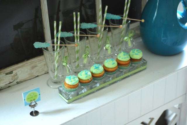 cupcakes in candleholder