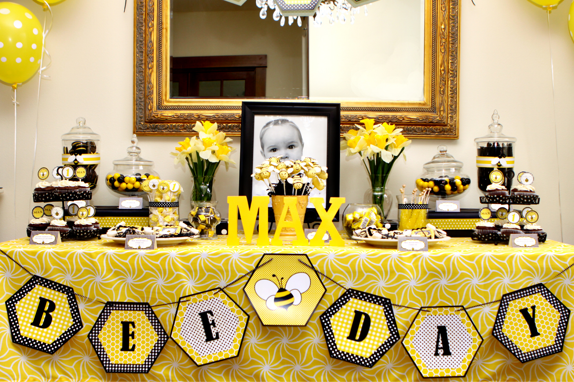 Bee theme Baby Shower, Sunflower Baby Shower, Party Straws, Bee Birthd