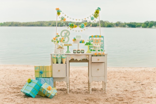 yarn pom on beach