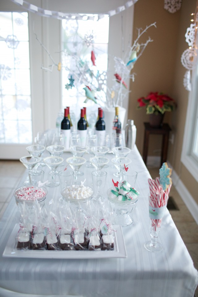 winter-wonderland-bar-snowflakes-windows-martini-glasses-chocolate-water-bottles-branches-birds