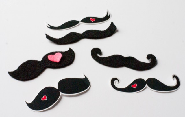 mr-mrs-valentine-printable-mustache-felt