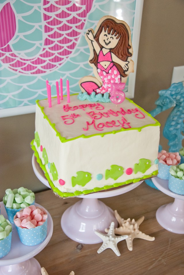 mermaid-birthday-party-fish-cake