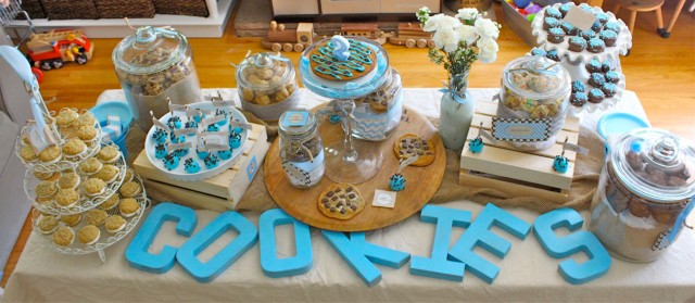 milk and cookies dessert table