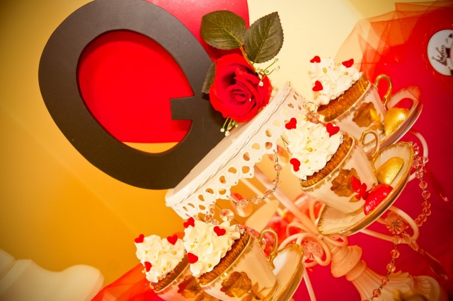 romantic queen of hearts party