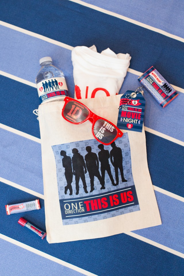 Make a favor bag with iron ons for One Direction Movie Party