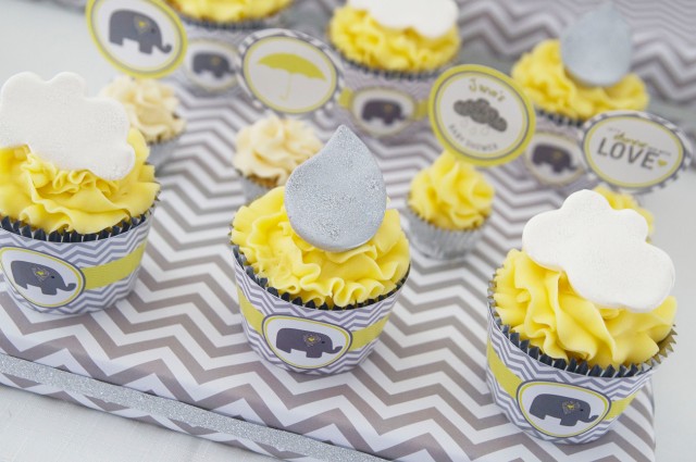 elephant baby shower cupcakes