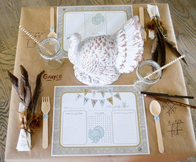 Free printable Thanksgiving placemat for kids