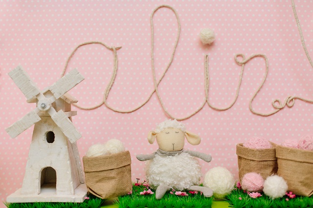 Sheep baby best sale shower decorations