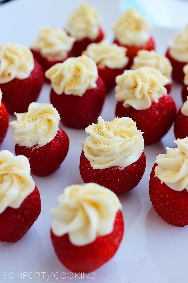 Cheesecake-Stuffed-Strawberries4