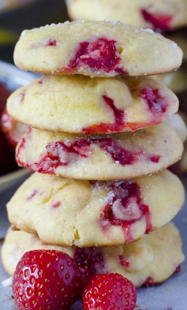 Cream-Cheese-Strawberry-Cookies