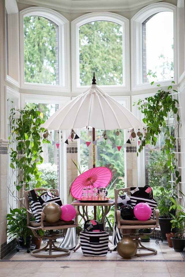 Glamorous Kate Spade inspired birthday party setup