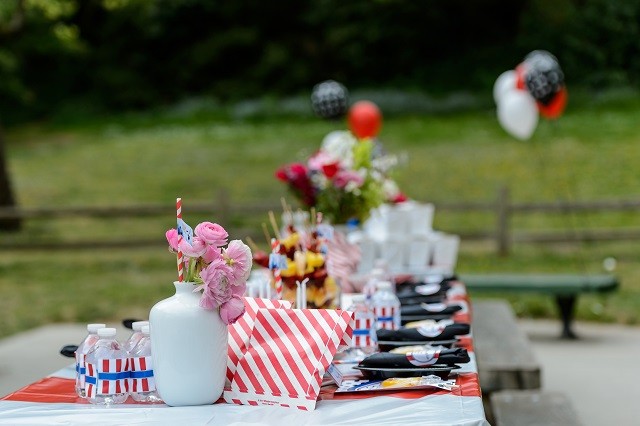 Mary Poppins Party - printable decorations available at Anders Ruff