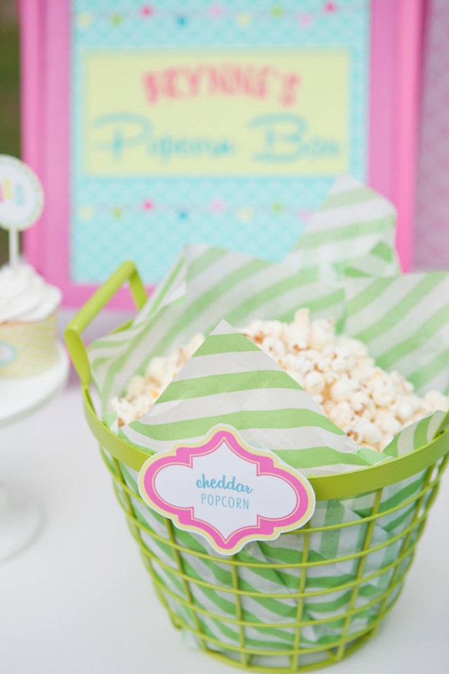 Popcorn-basket-green