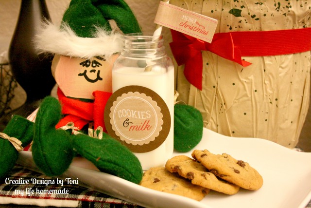 Milk and Cookies plate with elf