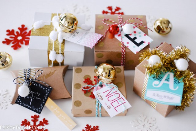 DIY HOLIDAY WRAPPING PAPER