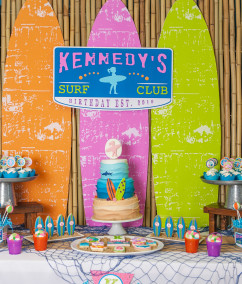 A Girly Surfing Birthday Party
