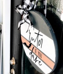 Fall Porch Makeover Inspiration – Look Three