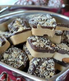 15 Delicious Christmas Candy Recipes to Try