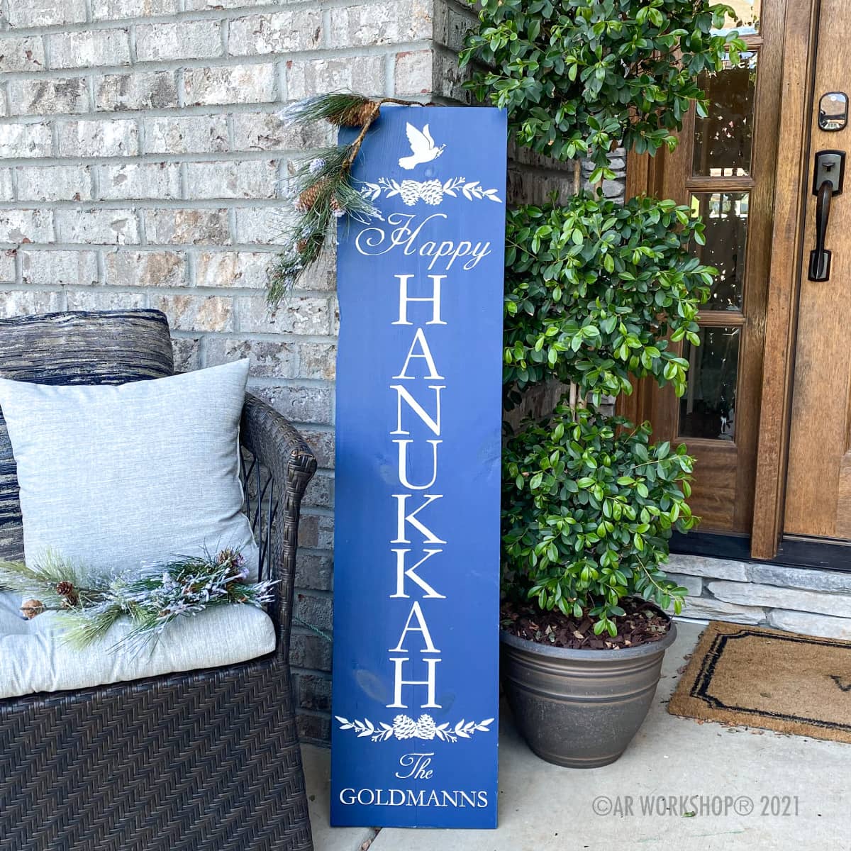 DIY Hanukkah home décor