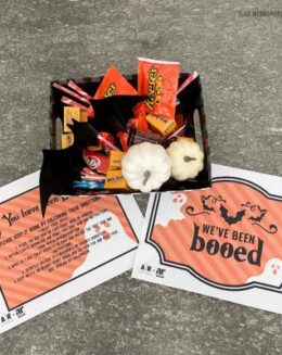 Halloween boo sign